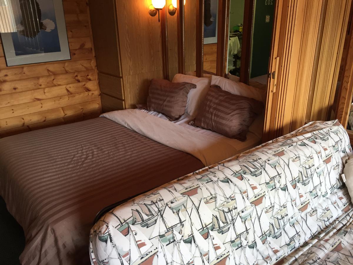 Falcon Lake Hotel ภายนอก รูปภาพ